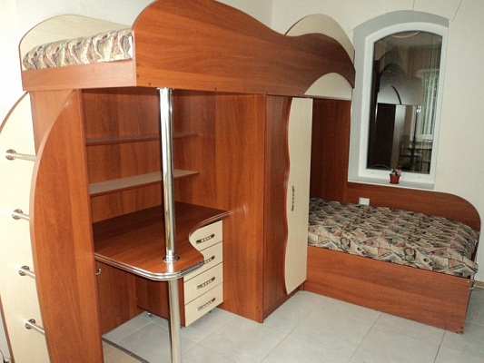 Дом посуточно в Алупке, ул. Калинина, 30