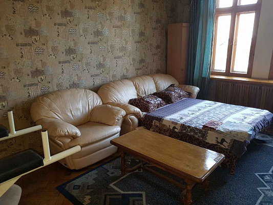 Комната посуточно в Одессе, Приморский район, ул. Пантелеймоновская, 7