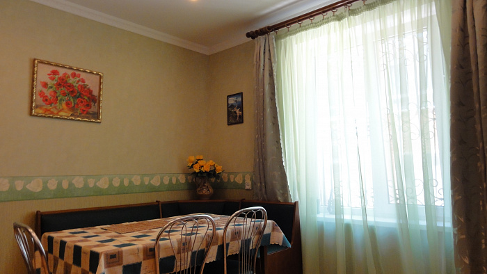 Дом посуточно в Мирном, Кооператив Нептун, 38