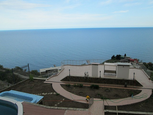 Дом посуточно в Алуште, ул. Набережная, 10а