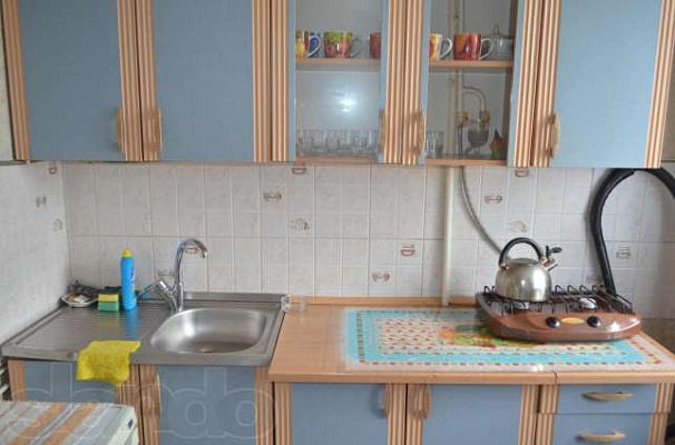 Однокомнатная квартира посуточно в Керчи, ул. Кирова, 33
