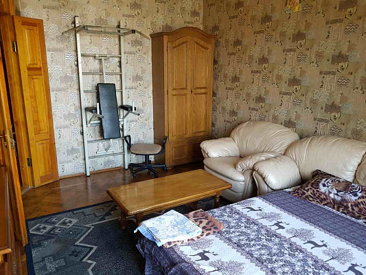 Комната посуточно в Одессе, Приморский район, ул. Пантелеймоновская, 7