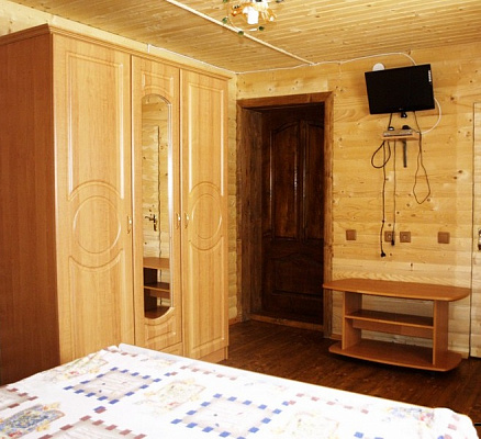 Дом посуточно в Полянице, с. Поляница, 11