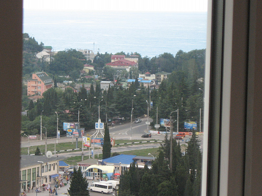 Двухкомнатная квартира посуточно в Алуште, ул. 60 лет СССР, 8