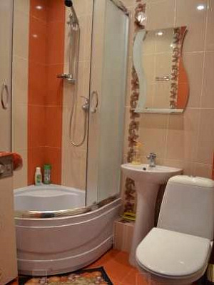 Двухкомнатная квартира посуточно в Керчи, ул. Комарова, 2