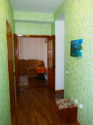 Трехкомнатная квартира посуточно в Евпатории, ул. Кирова, 32