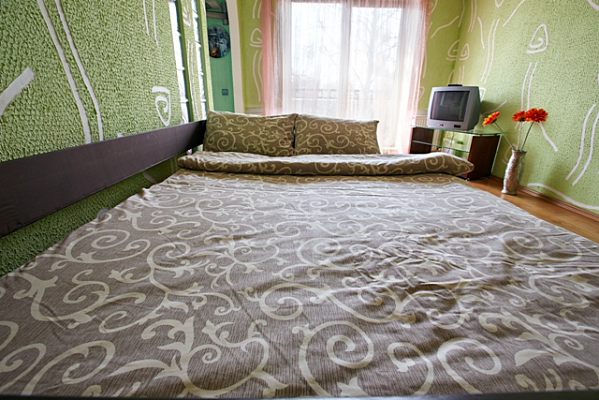 Трехкомнатная квартира посуточно в Ровно, пр-т Мира, 9