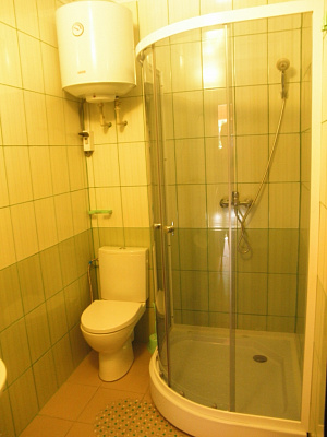 Дом посуточно в Кирилловке, ул. Санаторная, 21