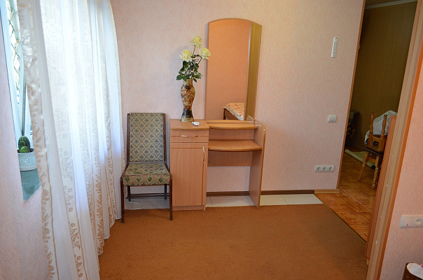 Дом посуточно в Форосе, ул. Космонавтов , 7