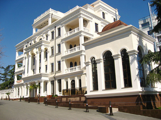 Двухкомнатная квартира посуточно в Алуште, ул. Ленина, 10