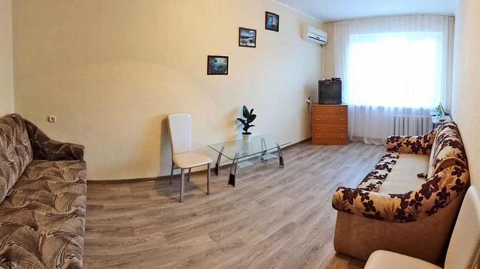 Однокомнатная квартира посуточно в Феодосии, пер. Танкистов, 1