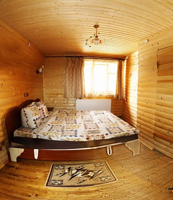 Дом посуточно в Полянице, с. Поляница, 11