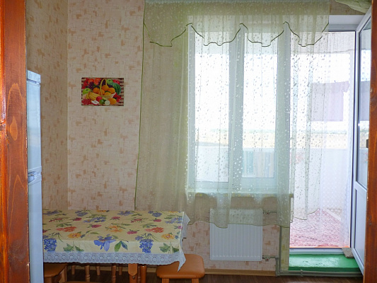Трехкомнатная квартира посуточно в Евпатории, ул. Кирова, 32