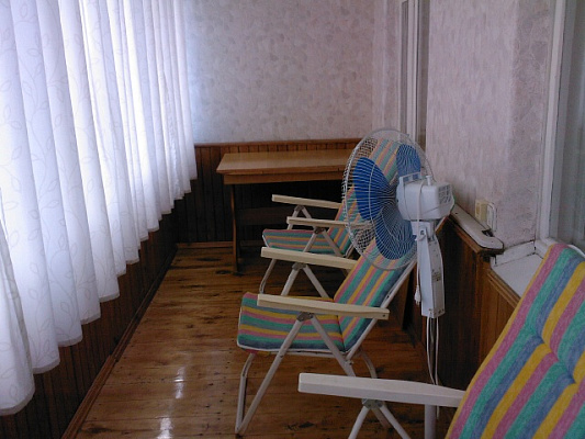 Двухкомнатная квартира посуточно в Евпатории, ул. Ленина, 3