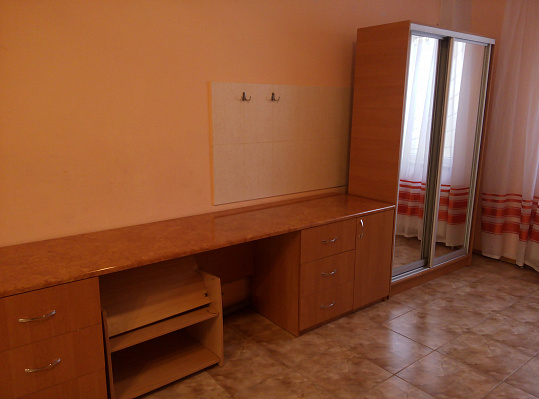 Дом посуточно в Симферополе, Киевский район, пр-т Победы, 290