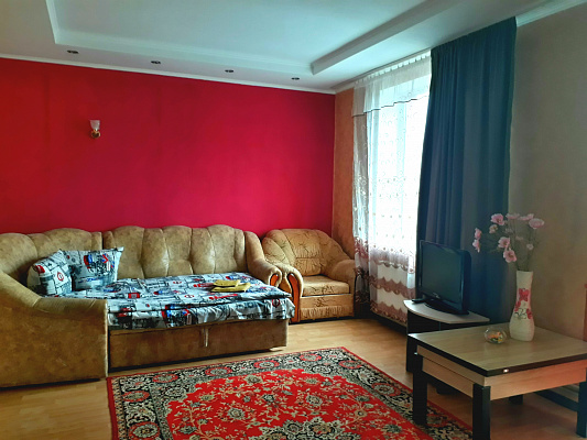 Однокомнатная квартира посуточно в Нежине, ул. Горбивская (Свердлова), 2