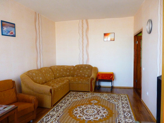 Трехкомнатная квартира посуточно в Евпатории, ул. Кирова, 32
