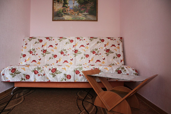 Двухкомнатная квартира посуточно в Евпатории, ул. Кирова, 82