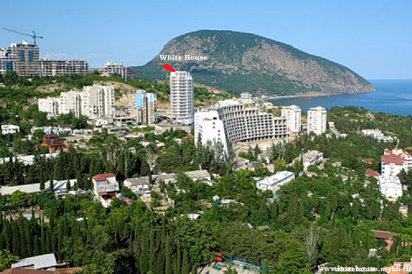 Двухкомнатная квартира посуточно в Гурзуфе, ул. Строителей, 3а